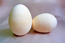 Деревянная заготовка 'Яйцо', диаметр 4,4см, высота 6см
